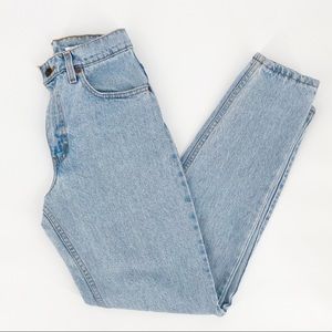 Vintage Levi's 550 High Rise Relax Fit Tapered Leg